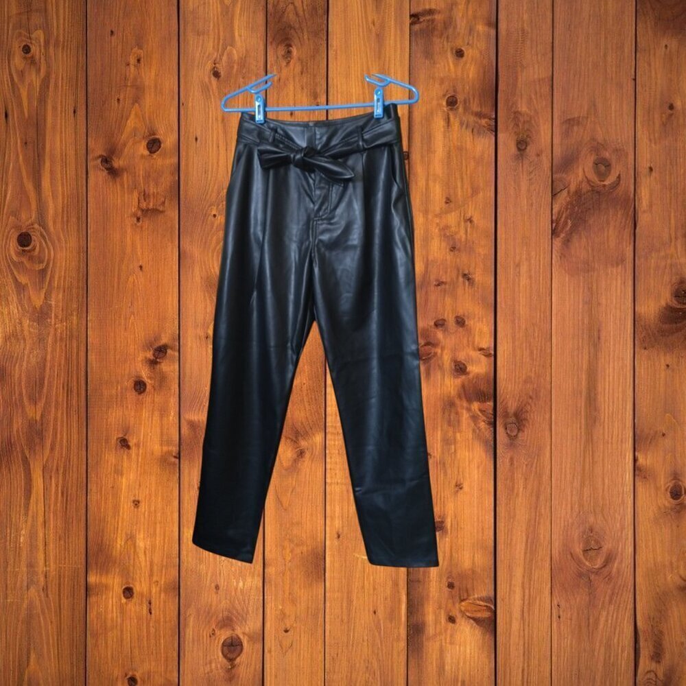 DAVID LERNER Size 2 Faux Leather Black Belted Paper Bag Pants New - Picture 1 of 3